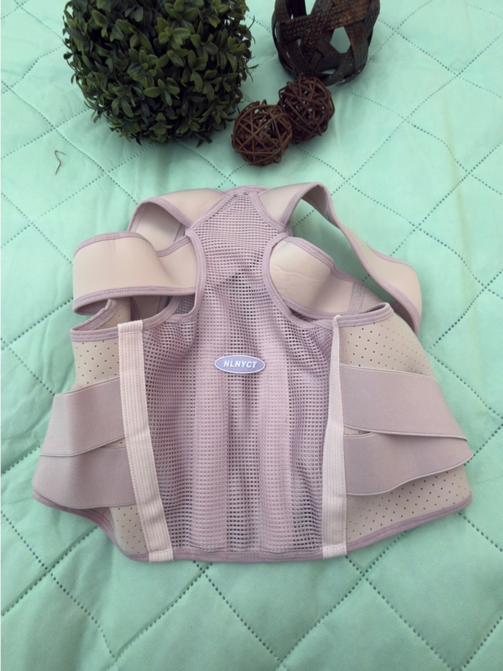 Women’s Light Pink Posture Support Back Brace
